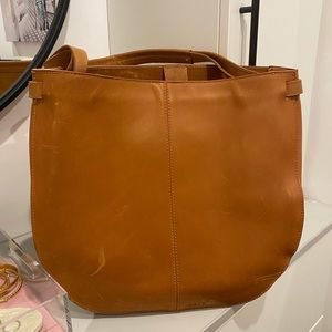 Able purse